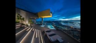 Downtown Chic Condo Rooftop Pool #ES16511 Apartment in Pattaya City