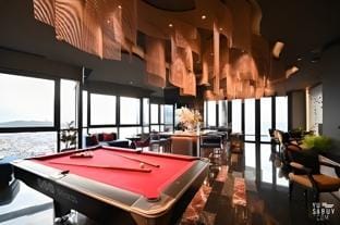 Downtown Chic Condo Rooftop Pool #ES21412 Apartment in Pattaya City