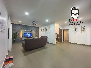 Staycation Homestay 51 Luxe Garden Kuching Vacation rental in Kuching