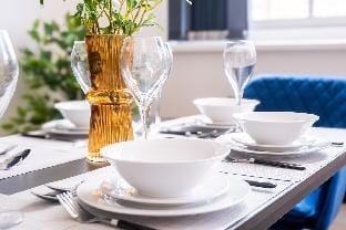 Luxury 2Bed Apt in JQ | Sleeps 6 Vacation rental in Birmingham
