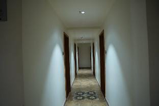 HOTEL STAR AVENUE` Apartment in Gujarat