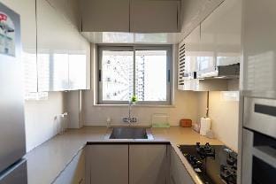 Ambient, Stylish 1bhk Apt in Hiranandani Powai Apartment in Mumbai