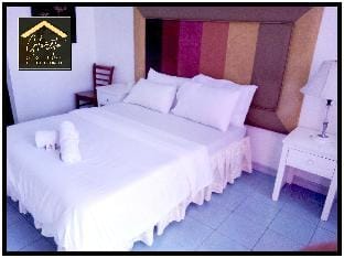 GLORETO Guest House Matrimonial Room Vacation rental in Caraga