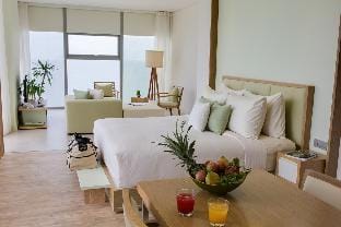 Nam Suite Sea View Modern 2bed Very Near Beach Apartment in Da Nang