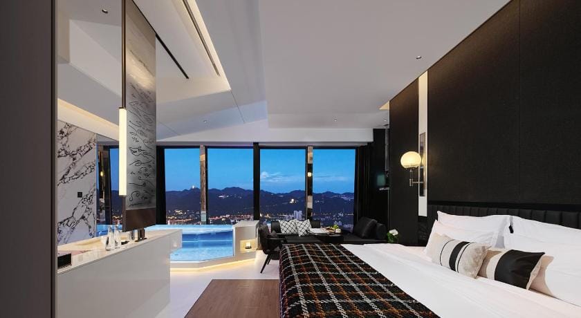 ISEYA HOTEL (Chongqing Jiefangbei Flagship) Hotel in China