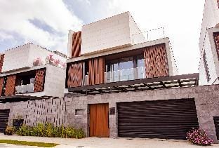 Luxury VILLA nguyên căn Đà Nẵng 5PN Apartment in Hoa Hai