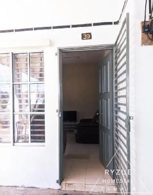 Ryzue Homestay near Tampin Vacation rental in Negeri Sembilan, Malaysia