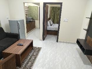 Golden Chariot 1bhk Service Apartment  Apartment in Bengaluru