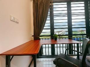 BANDAR DATO ONN {15PAX}PRIVATE BATHROOM AUSTIN Vacation rental in Johor Bahru