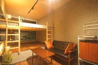 【YADOKARI New Car】Trailer Glamping with BBQ! Equipped with Private Shower Room and Washlet Toilet Vacation rental in Shizuoka Prefecture