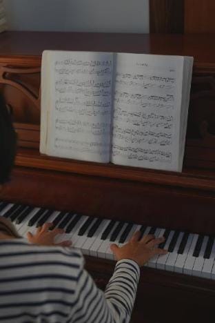 Coda, Bada Maeul Doljip Stay: Piano's Forest Apartment in South Korea