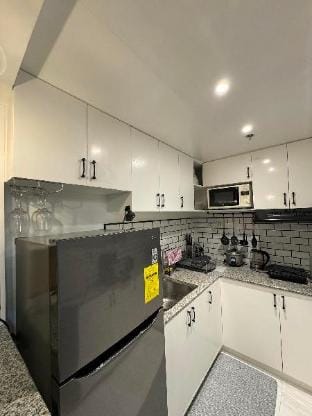 Sunset View-1bedroom with balcony Apartment in Iloilo City
