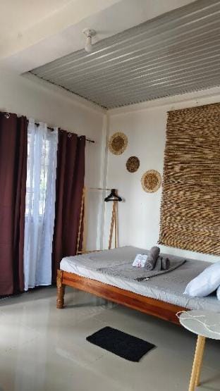 Blue Gate Homestay Studio room 1st fl with balcony Apartment in General Luna