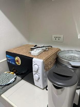 A 2-BEDROOM SPACIOUS UNIT (SELF CHECK-IN ONLY) Apartment in Quezon City