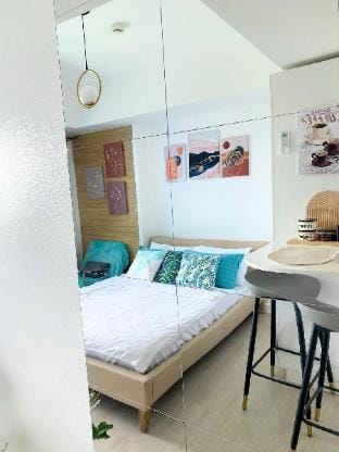 Minimalist Beige Studio in Azure North! Apartment in Calabarzon