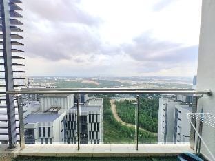 Meridin Sovo 3704 6paxCozy Legoland Netflix BySTAY Vacation rental in Johor