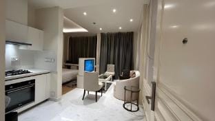 Luxury Studio Apartment @ The Leela Residences Vacation rental in Bengaluru