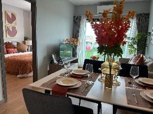 The Astra Sky River 2 Bedroom 10th Floor Old City  Apartment in Chiang Mai