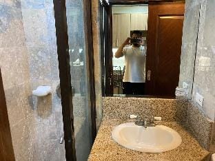 7th Flr Condo Ramos Towers w/Broadband Wifi Apartment in Lapu-Lapu City