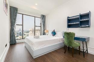 Infinity Pool Garden Rivergate Apartment Apartment in Ho Chi Minh City