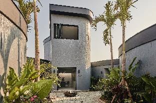 Je Ne Sais Quoi Seminyak Villa in North Kuta