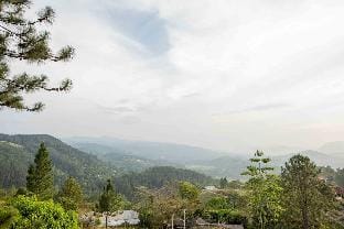 Ama Residency & Homestay Kandy Villa in Gangawatakorale