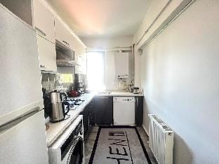 Comfy  Flat, 2BR, AC, Lift, Terrace, Cihangir Life Apartment in Istanbul
