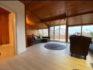WONDER HOMES- Spacious Dublex 5 BR,3BA, Taksim Apartment in Istanbul