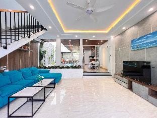 TracyQ Villa 6BR - Near To Beach Apartment in Hoa Hai