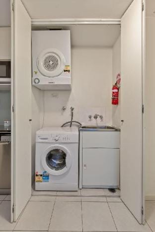 A Modern Studio for 6 Next to Darling Harbour Vacation rental in Sydney