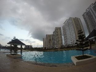 REDWIND High-Rise Condo with Taal Lake view! Apartment in Tagaytay