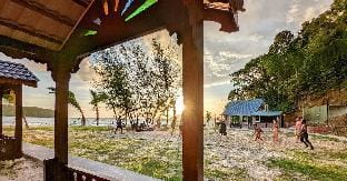 Langkawi Pantai Cenang - Private Beach Glamping Vacation rental in Kedah