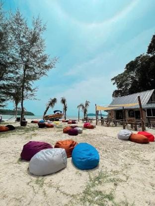 Langkawi Pantai Cenang - Private Beach Glamping Vacation rental in Kedah
