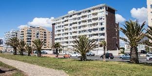Mouille Point Studio including welcome basket Apartment in Cape Town