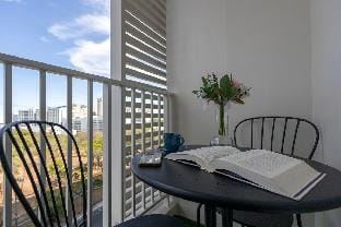 Suite Rm #2 @ Park McKinley West Vacation rental in Makati