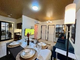 Condo near BGC and Mega mall w Videoke Scenic View Vacation rental in Mandaluyong
