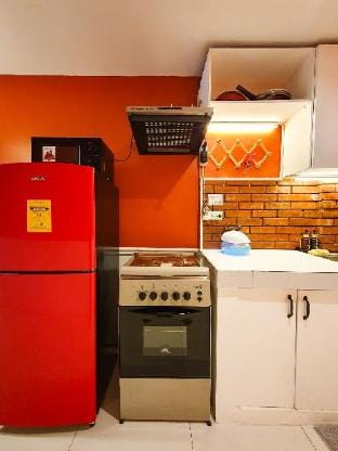 Lazarus Deluxe Suite 1-Br Fully Equipped Kitchen Vacation rental in Quezon City
