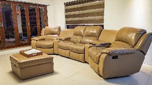 Makati Royale Luxury 4-Bedroom Home w/ Videoke Vacation rental in Makati