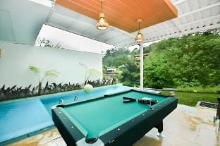 Villa Bandung Dago with Private Pool & Billiard Villa in Bandung