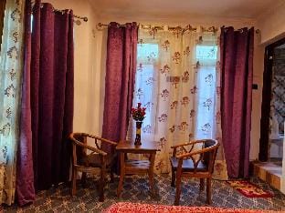 Little Paradise Kashmir Apartment in India