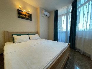 Sunset Flat Apartment in Batumi