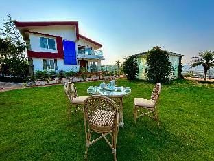 Triveni Stays Silvio 6BHK Luxury Villa Panchgani Villa in Maharashtra