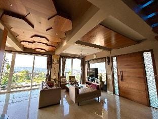 Triveni Stays Silvio 6BHK Luxury Villa Panchgani Villa in Maharashtra