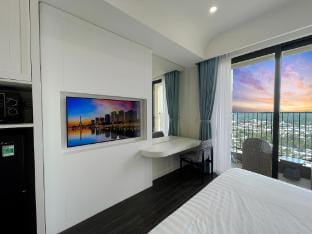 Căn hộ studio tầng 12 ngắm bình minh sân vườn Apartment in Phu Quoc
