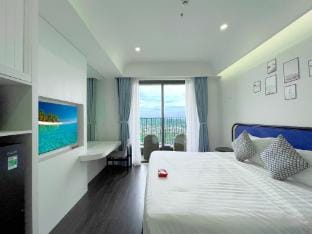 Căn hộ studio tầng 12 ngắm bình minh sân vườn Apartment in Phu Quoc