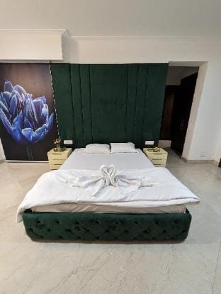 Ultra Modern,Luxurious Parties,Smoking Balcony Vacation rental in New Delhi