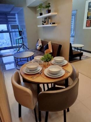 Fabulous 1BR Condo in BGC Apartment in Makati