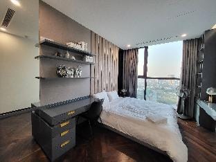 Căn hộ Vinhomes Skylake Phạm Hùng Apartment in Laos