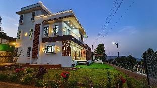 Fabulous lake view from property is awesome  Villa in Maharashtra