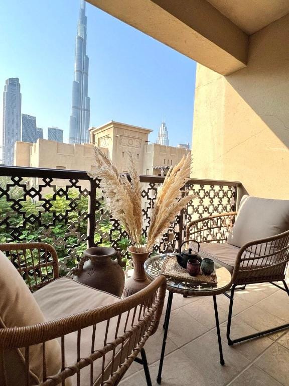 SmartApt Elegant 1 BDR Burj view Apartment in Dubai